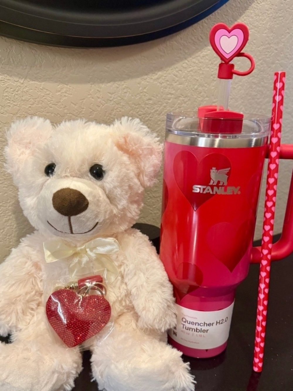 🩷❤️🩷 Stanley Love Tumbler with Straw,Topper, Key Chain & Teddy Bear